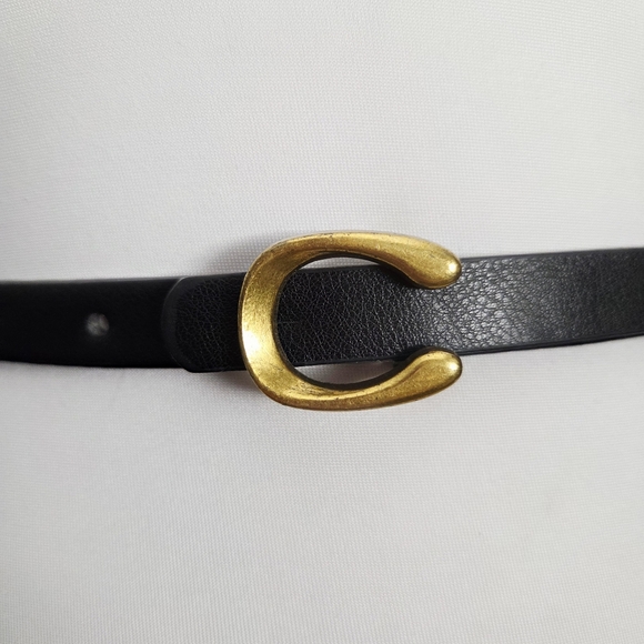 Black Belt with Gold Buckle - Picture 4 of 7